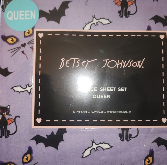 Betsey Johnson Halloween Queen Sheet Set - Picture 1 of 2